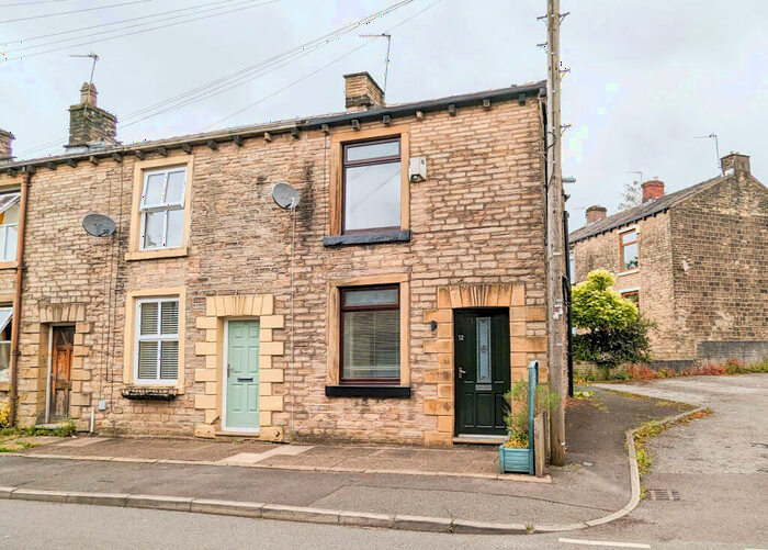 2 Bedroom Terraced House To Rent In Woodend Street, Springhead, Saddleworth, OL4