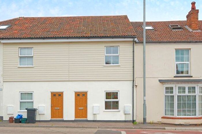 2 Bedroom Property To Rent In Kingston Road, Taunton, TA2