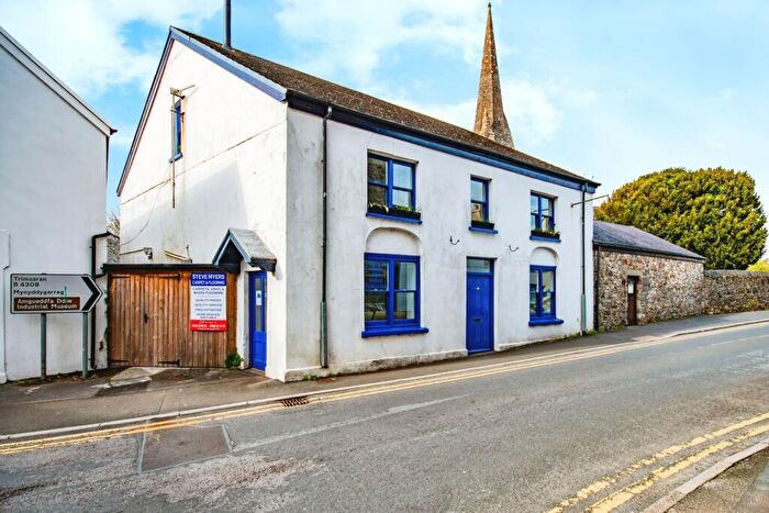 4 Bedroom Detached House For Sale In Lady Street, Kidwelly, Carmarthenshire, SA17