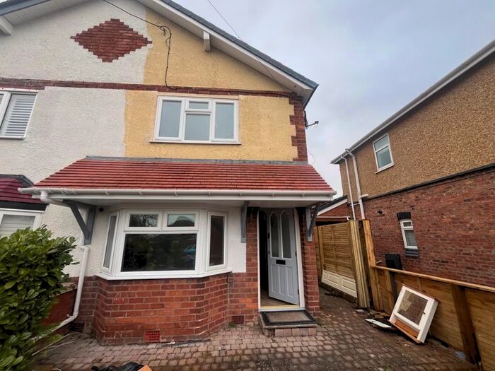 2 Bedroom Semi-Detached House To Rent In Hermitage Road, Saughall, Chester, CH1