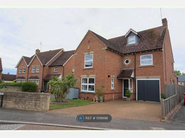 4 Bedroom Detached House To Rent In Bevan Close, Peterborough, PE8