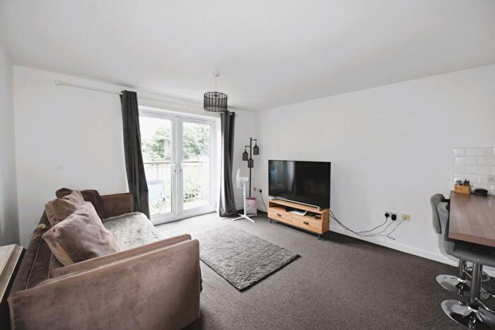 2 Bedroom Flat To Rent In Horsforth House, Flat, LS18