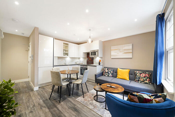2 Bedroom Flat For Sale In Upper Richmond Road West, SW14