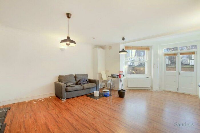 3 Bedroom Flat To Rent In Highbury New Park, Highbury, London, N5