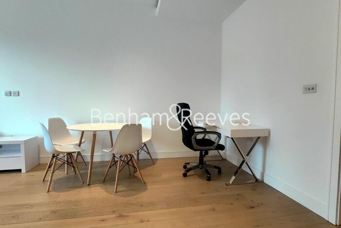 1 Bedroom Flat To Rent In Kew Bridge Road, Brentford, TW8