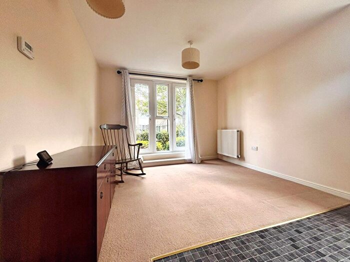 1 Bedroom Flat To Rent In Hampden Gardens, Cambridge, CB1