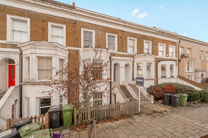 1 Bedroom Flat For Sale In Millbrook Road, Brixton, SW9