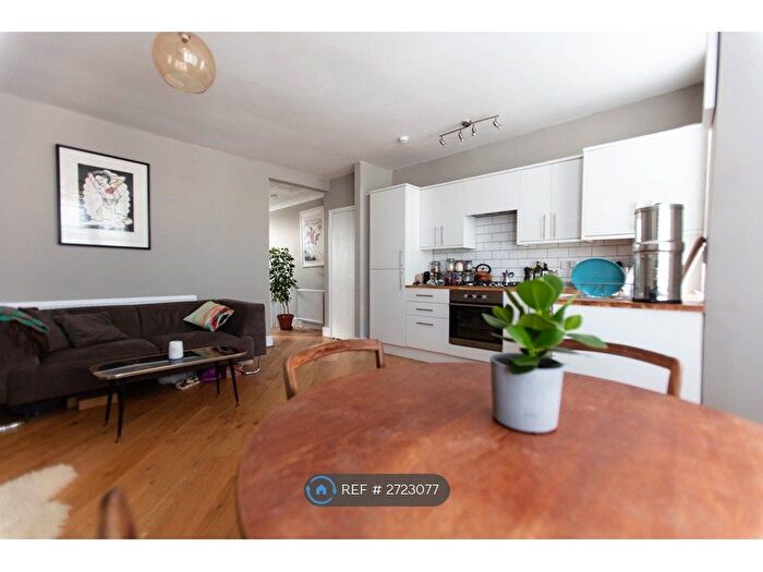 2 Bedroom Flat To Rent In Atlingworth Street, Brighton And Hove, BN2