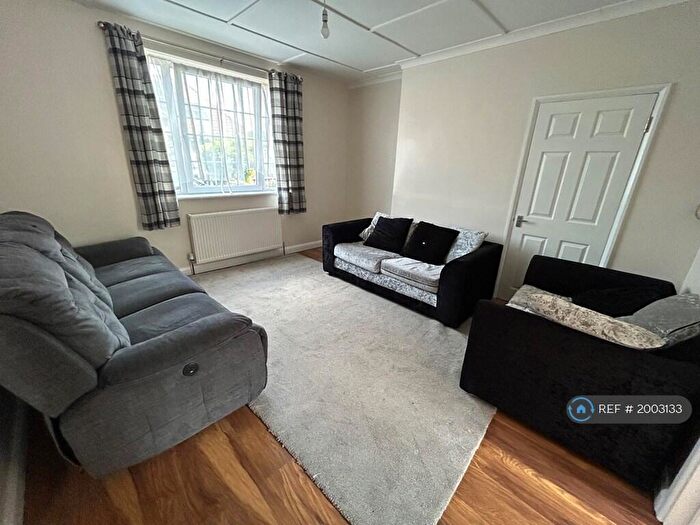 4 Bedroom End Of Terrace House To Rent In Haimo Road, London, SE9