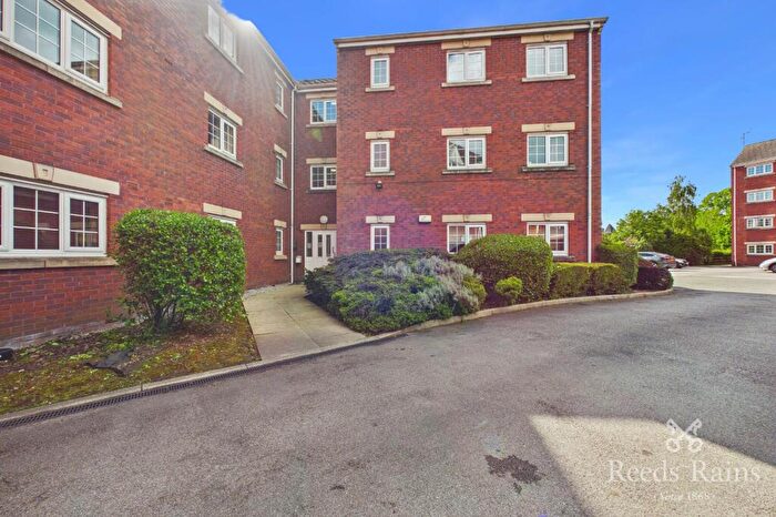 2 Bedroom Apartment For Sale In Castle Lodge Square, Rothwell, Leeds, West Yorkshire, LS26