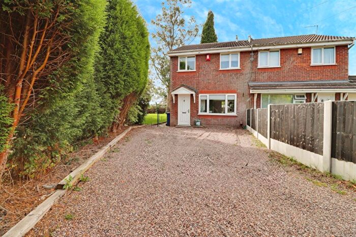 3 Bedroom Semi-Detached House For Sale In Newport Grove, Newcastle, ST5