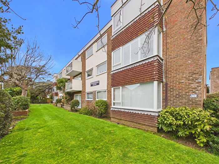 2 Bedroom Flat To Rent In St. Valerie Road, Worthing, BN11