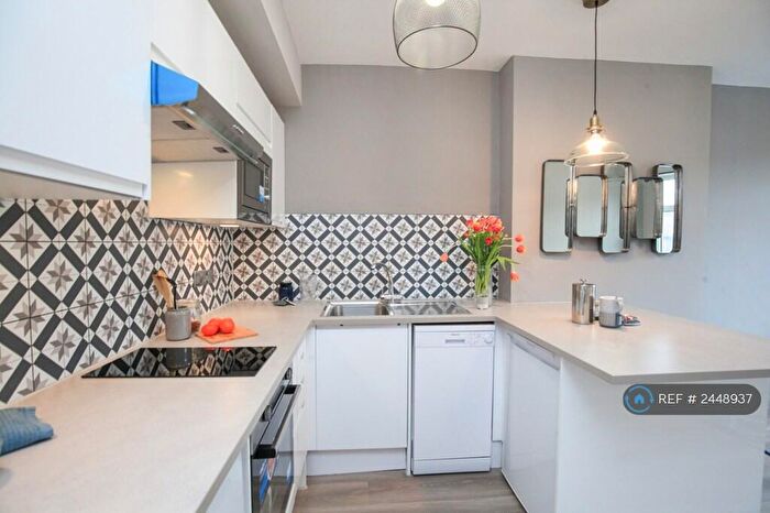 2 Bedroom Flat To Rent In High Street, Green Street Green, Orpington, BR6