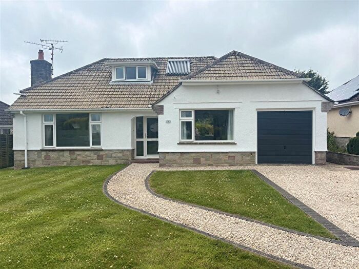 2 Bedroom Detached Bungalow For Sale In Knotts Close, Child Okeford, Blandford Forum, DT11