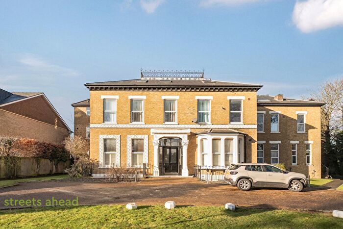 2 Bedroom Flat To Rent In Haling Park Road, South Croydon, CR2