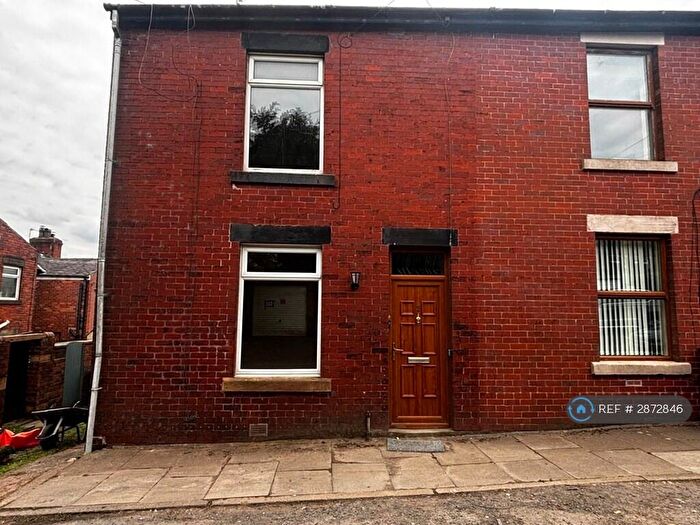 4 Bedroom Semi-Detached House To Rent In Bloomfield Road, Chorley, PR6