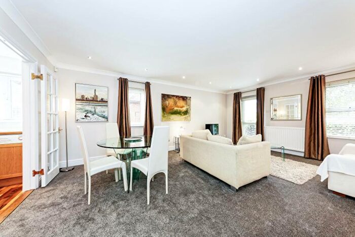 2 Bedroom Apartment To Rent In Woking, GU22