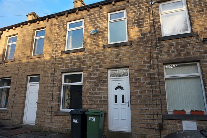 2 Bedroom Cottage To Rent In Westgate, Almondbury, Huddersfield, HD5