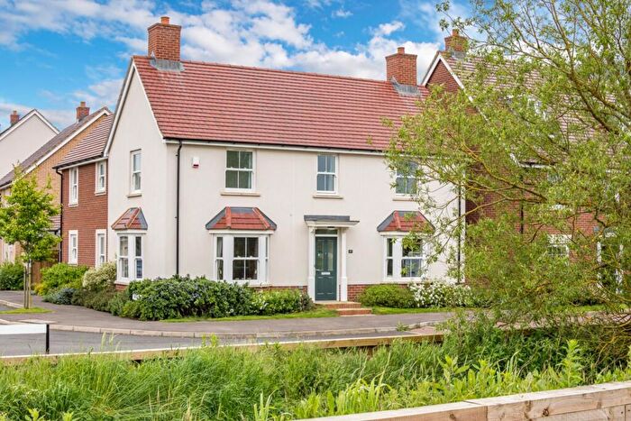 4 Bedroom Detached House For Sale In Tobago Drive, Bletchley, MK3