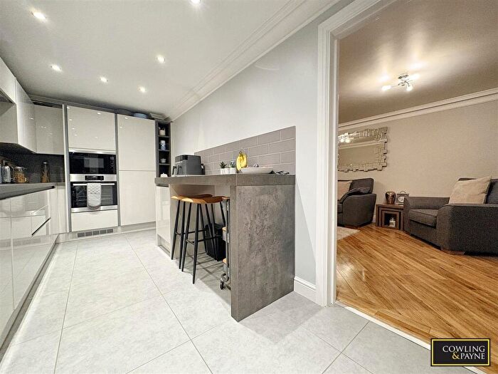 3 Bedroom Terraced House For Sale In Ulting Way, Wickford, SS11