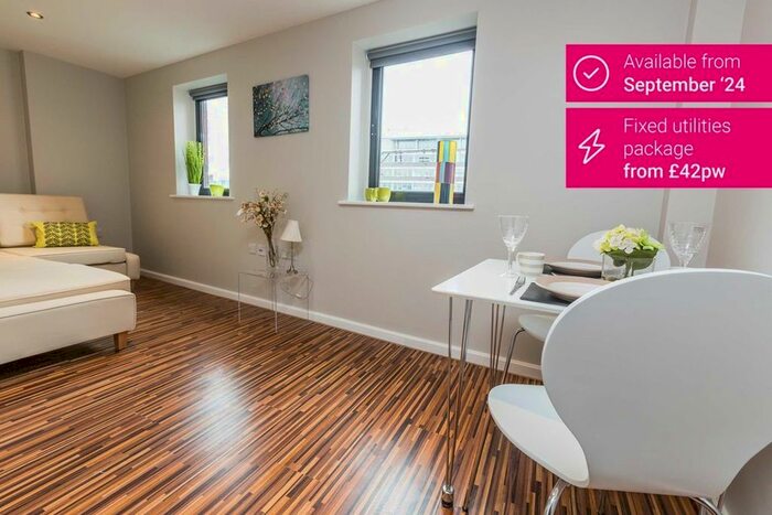 2 Bedroom Flat To Rent In Princess Street, Manchester, M1