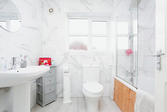 4 Bedroom Detached House For Sale In The Crescent, Melton Mowbray, LE13