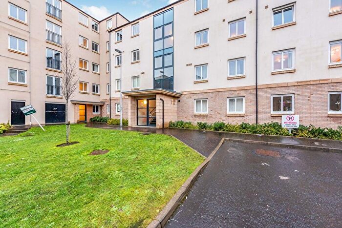 2 Bedroom Flat To Rent In Flaxmill Place, Edinburgh, EH6