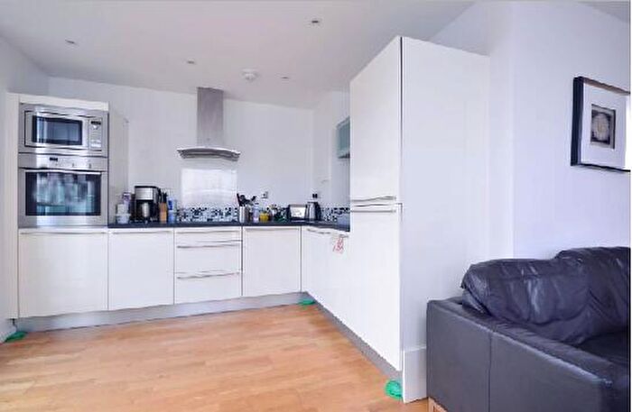 2 Bedroom Flat To Rent In Ability Place, Millharbour, South Quay, Canary Wharf, London, E14