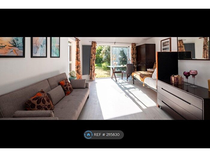 Studio To Rent In Cambridge Road, Impington, Cambridge, CB24