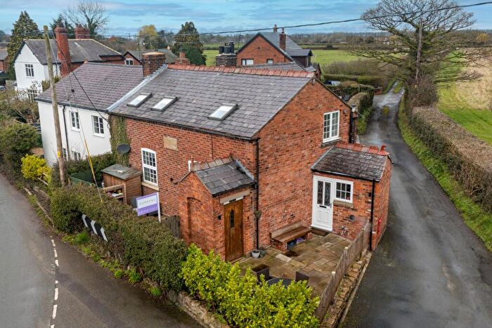 3 Bedroom Semi Detached House For Sale In Darland Lane, Rossett, LL12