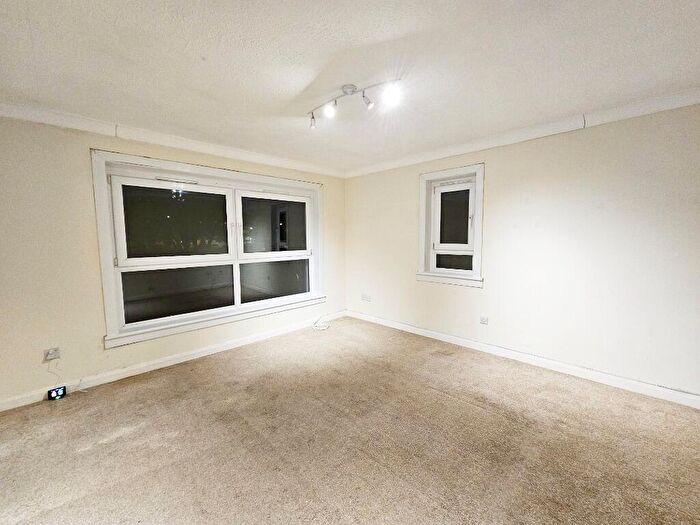 1 Bedroom Flat To Rent In Banner Road, Knightswood, Glasgow, G13