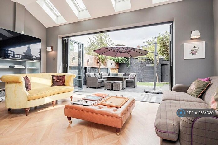 3 Bedroom Semi-Detached House To Rent In Henniker Gardens, London, E6