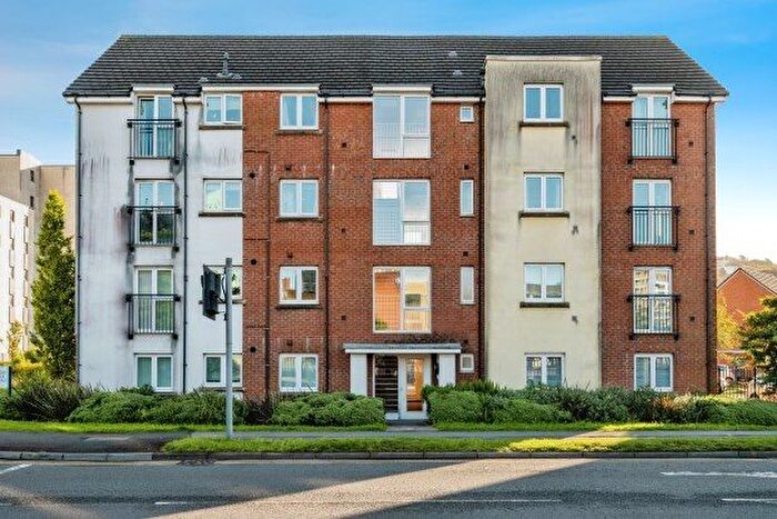 2 Bedroom Flat To Rent In New Cut Road, Swansea, SA1