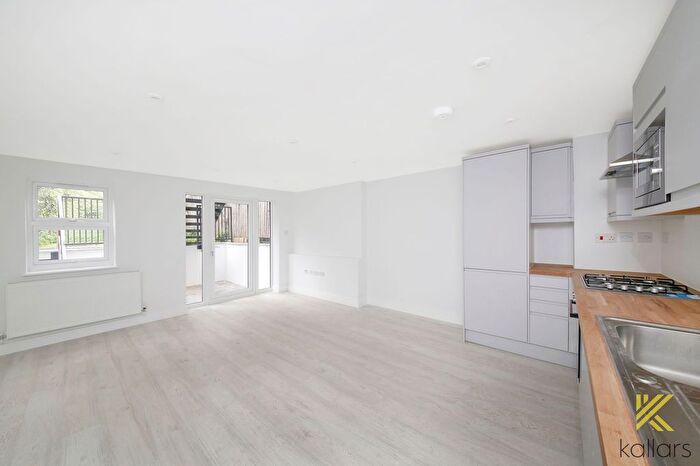 1 Bedroom Flat To Rent In Lewisham Way, London, SE14