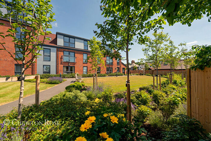 2 Bedroom Retirement Property For Sale In London Road, Bgashot, GU19