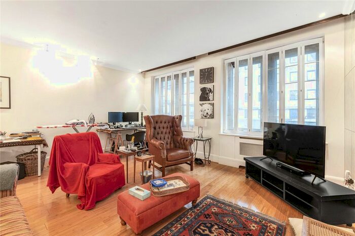 2 Bedroom Flat To Rent In Whitehouse Apartments, Belvedere Road, Waterloo, London, SE1