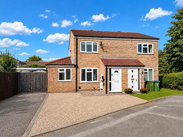 3 Bedroom Semi-Detached House For Sale In Tudor Court, Fareham, PO14