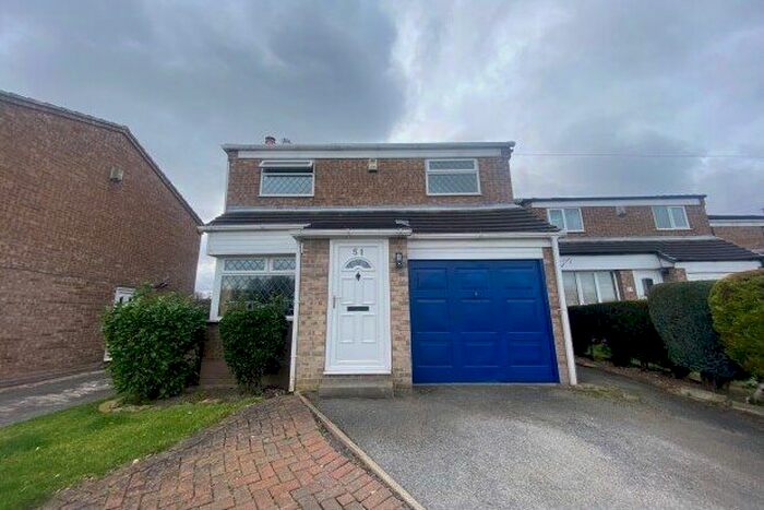 3 Bedroom Property To Rent In Forest Close, Wakefield, WF1