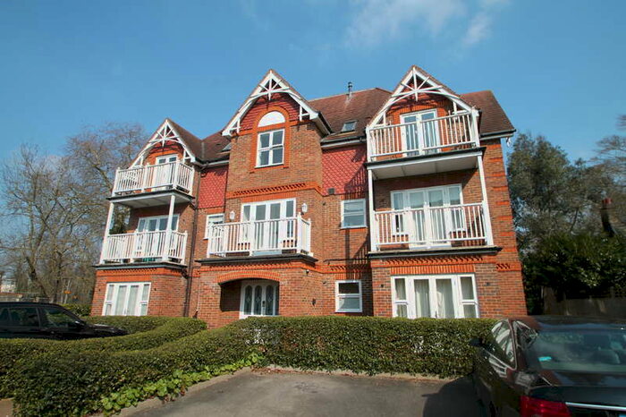 2 Bedroom Apartment To Rent In Gresham Road, Staines-upon-thames, TW18