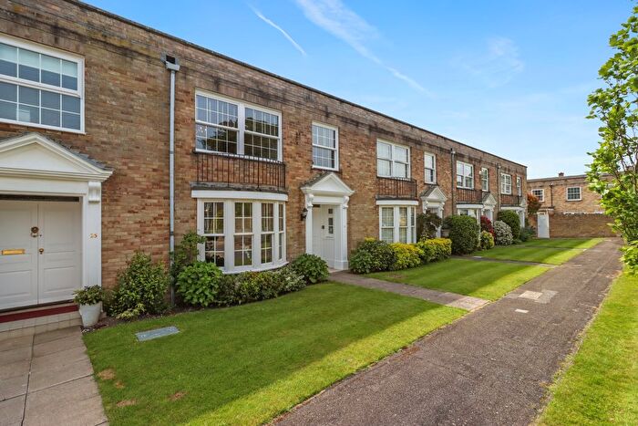 3 Bedroom Terraced House To Rent In Courtenay Place, Lymington, Hampshire, SO41