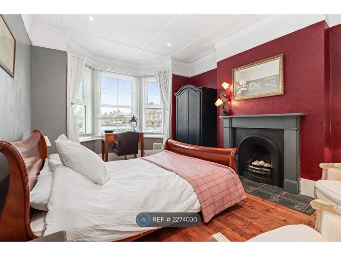 4 Bedroom Terraced House To Rent In Carlton Road, Eastbourne, BN22