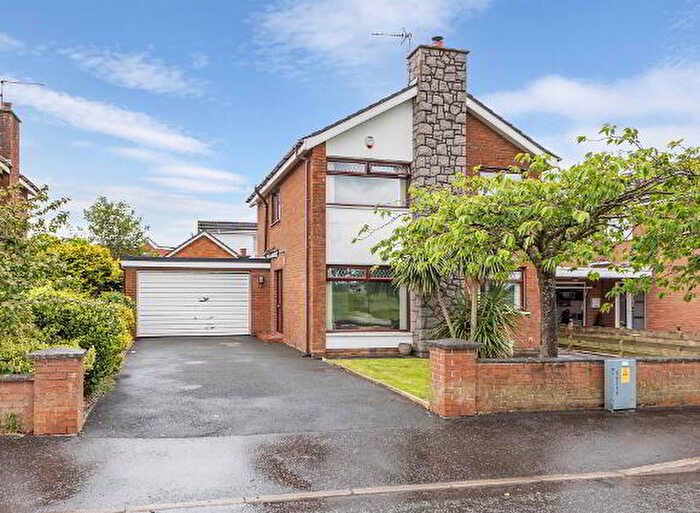 3 Bedroom Detached House For Sale In Laurelhill Road, Lisburn, BT28