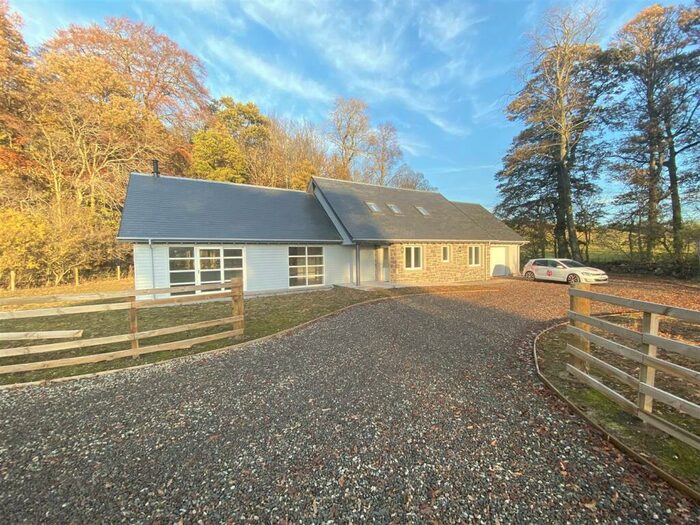 3 Bedroom House To Rent In Karibu Lodge, Kinfauns, Perth, PH2