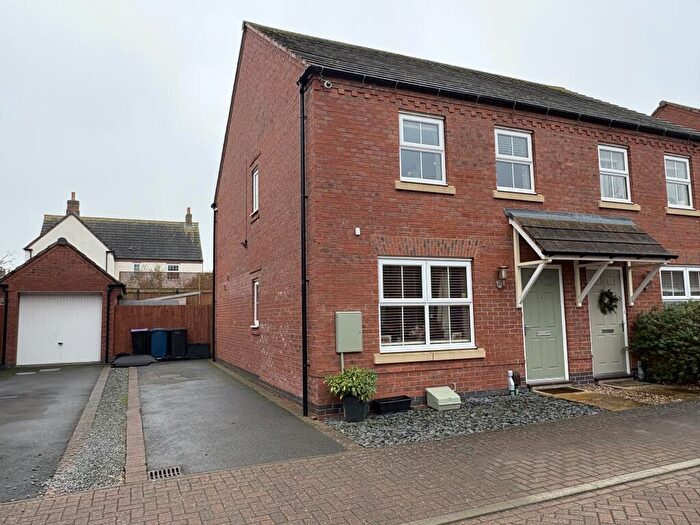 3 Bedroom Semi-Detached House For Sale In Primrose Close East Leake, East Leake, Loughborough, LE12