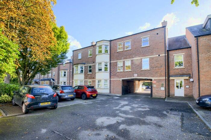 2 Bedroom Apartment To Rent In Lillington Road, Leamington Spa, Warwickshire, CV32