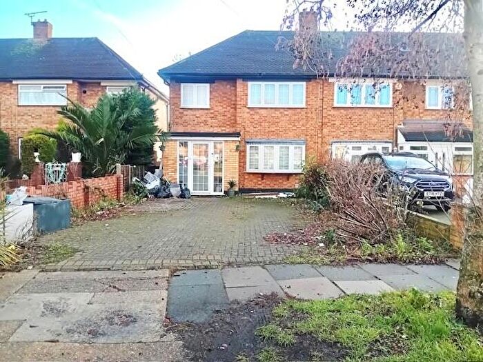 3 Bedroom End Of Terrace House To Rent In Nelson Road, Rainham, RM13