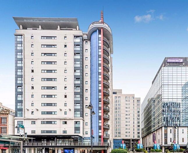 2 Bedroom Flat To Rent In Landmark Place, Churchill Way, Cardiff, CF10