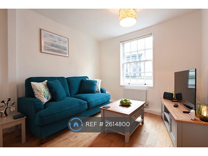 2 Bedroom Detached House To Rent In Castle Road, Southsea, PO5