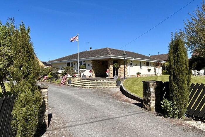 3 Bedroom Detached Bungalow For Sale In Cross Hill, Old Skellow, Doncaster, DN6