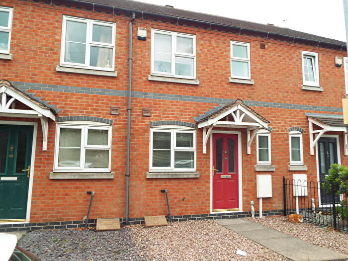 2 Bedroom Town House To Rent In Wetmore Lane, Burton-on-Trent., DE14